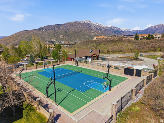 2007 Fielding Hill Lane Draper, UT 84020 - Photo 80 of 83 Multi-sport court featuring vibrant blue and green surfacing