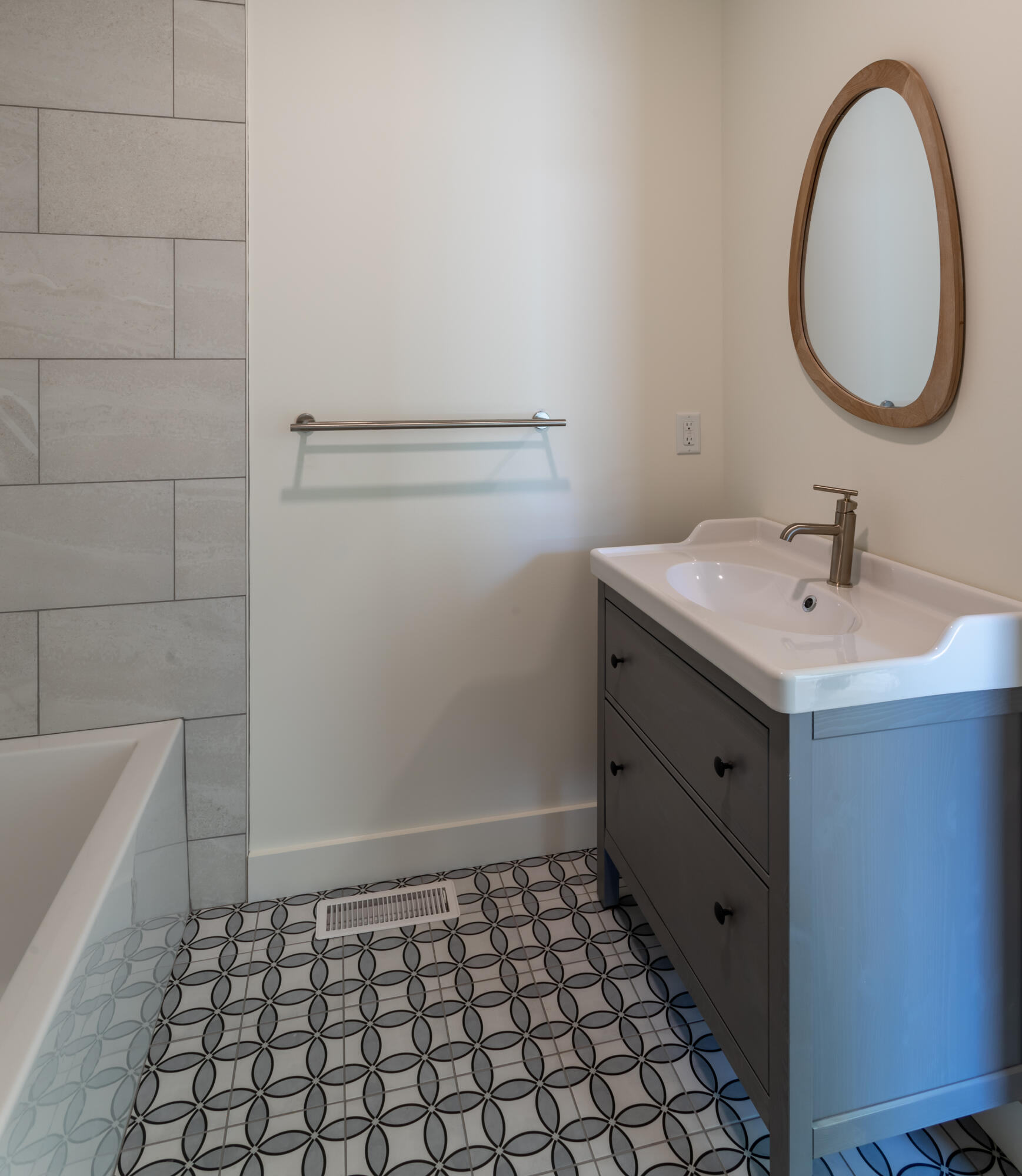 13 Windward Ridge Biddeford, ME 04005 - Photo 19 of 24 OVP_lot4_WR-108