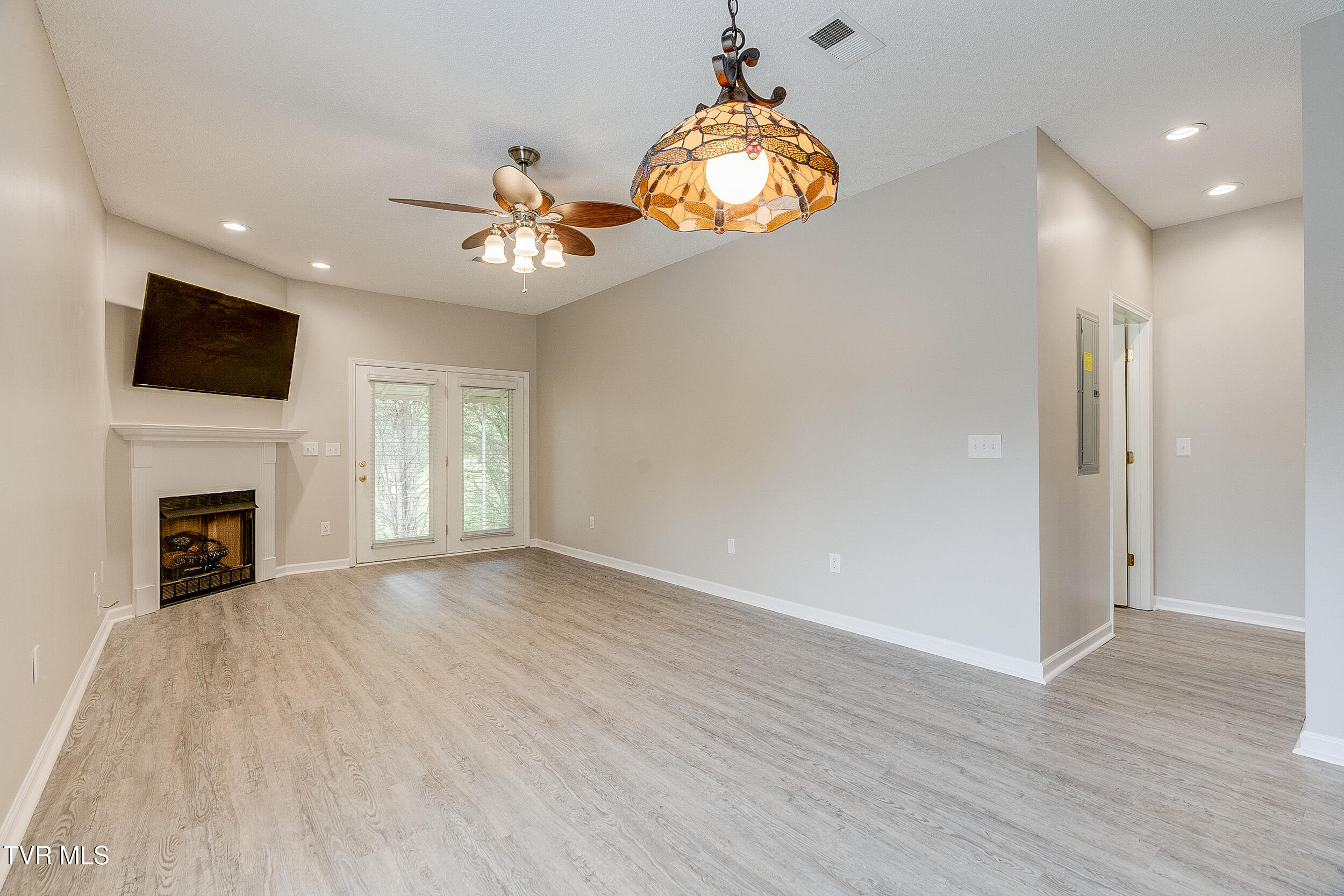 176 South Austin Springs Road, Unit 9 Johnson City, TN 37601 - Photo 6 of 27 1000010242