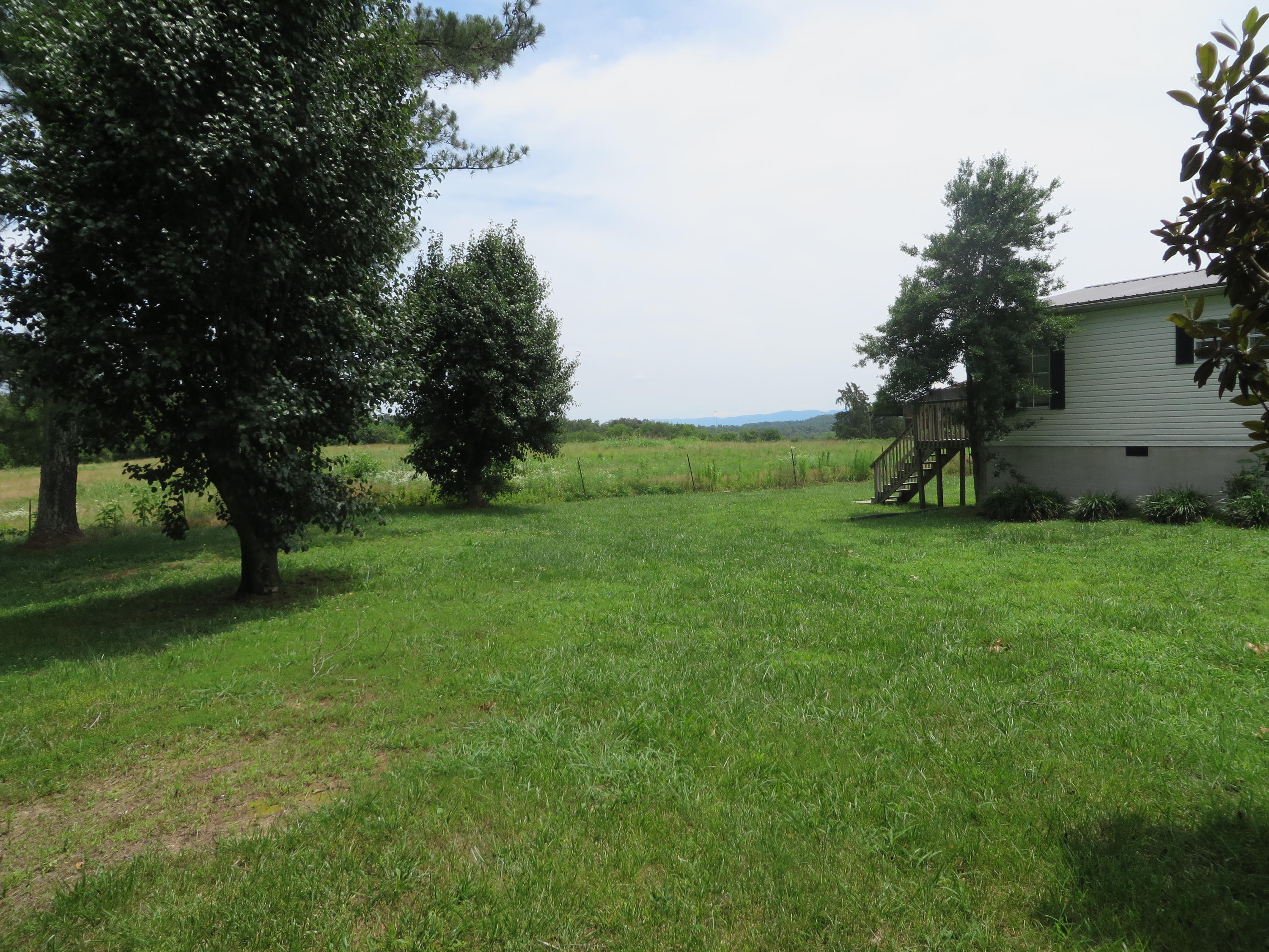 321 Gun Ridge Road Vonore, TN 37885 - Photo 6 of 39 IMG_2205