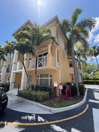 $5,100 | 2710 Northeast 184th Terrace, Aventura, FL 33160