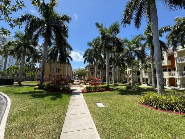 $5,100 | 2710 Northeast 184th Terrace, Aventura, FL 33160