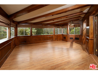 6727 Milner Road Los Angeles, CA 90068 - Photo 12 of 32 Gallery Image 12