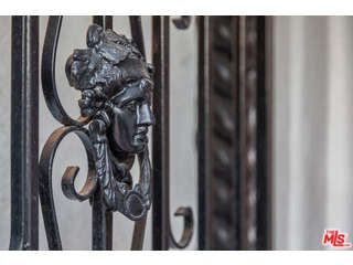 6727 Milner Road Los Angeles, CA 90068 - Photo 7 of 32 Gallery Image 7