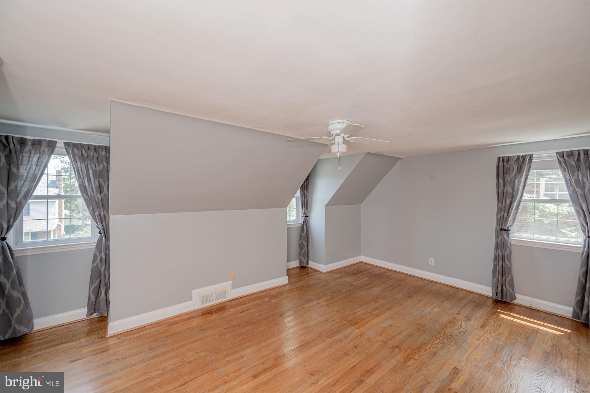 6 Tanglewood Road Baltimore, MD 21228 - Photo 16 of 33 Bedroom