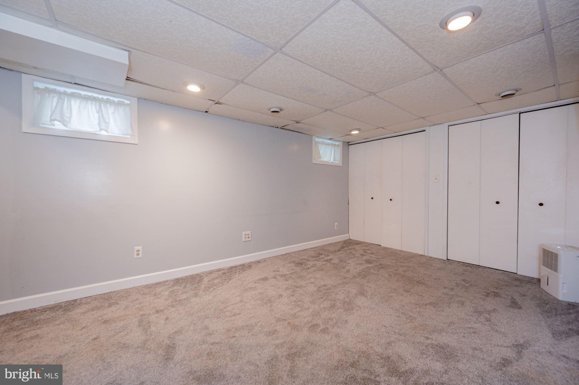 6 Tanglewood Road Baltimore, MD 21228 - Photo 23 of 33 Family Room