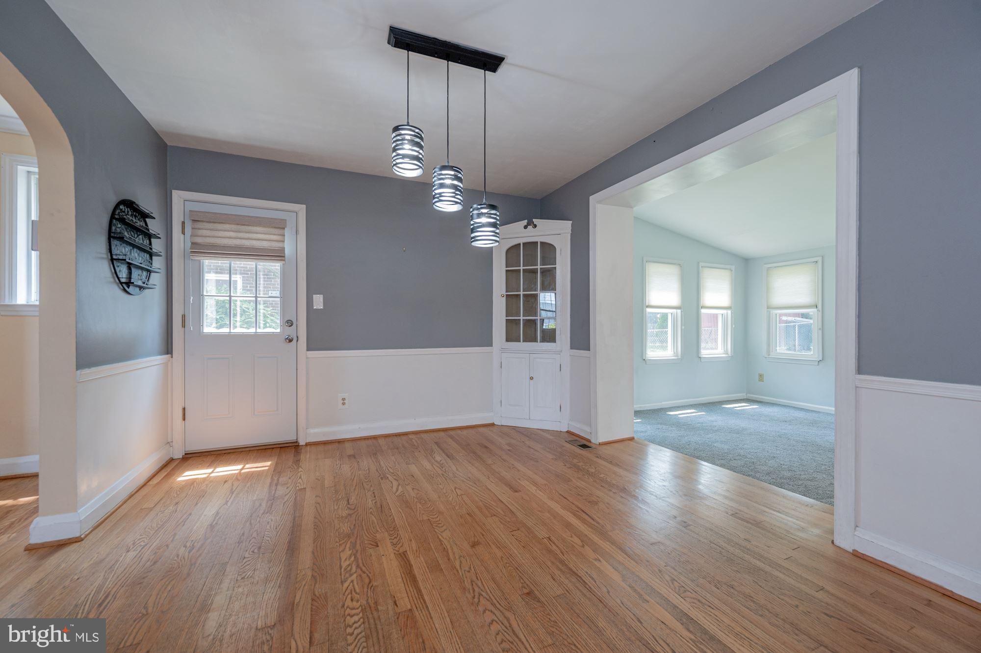 6 Tanglewood Road Baltimore, MD 21228 - Photo 5 of 33 Dining Room