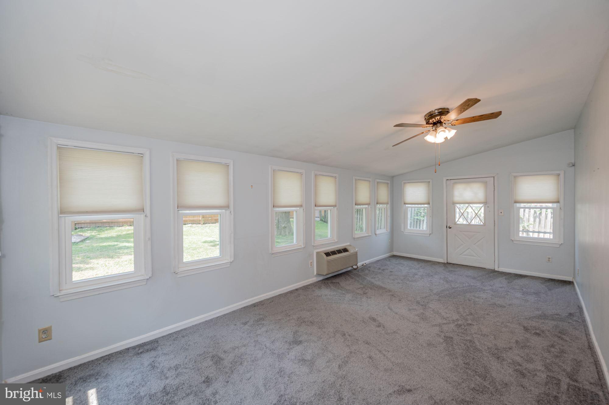 6 Tanglewood Road Baltimore, MD 21228 - Photo 7 of 33 Sunroom