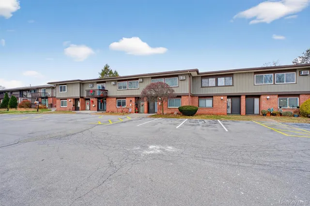 $360,000 | 9 Millholland Drive, Unit D, Fishkill, NY 12524