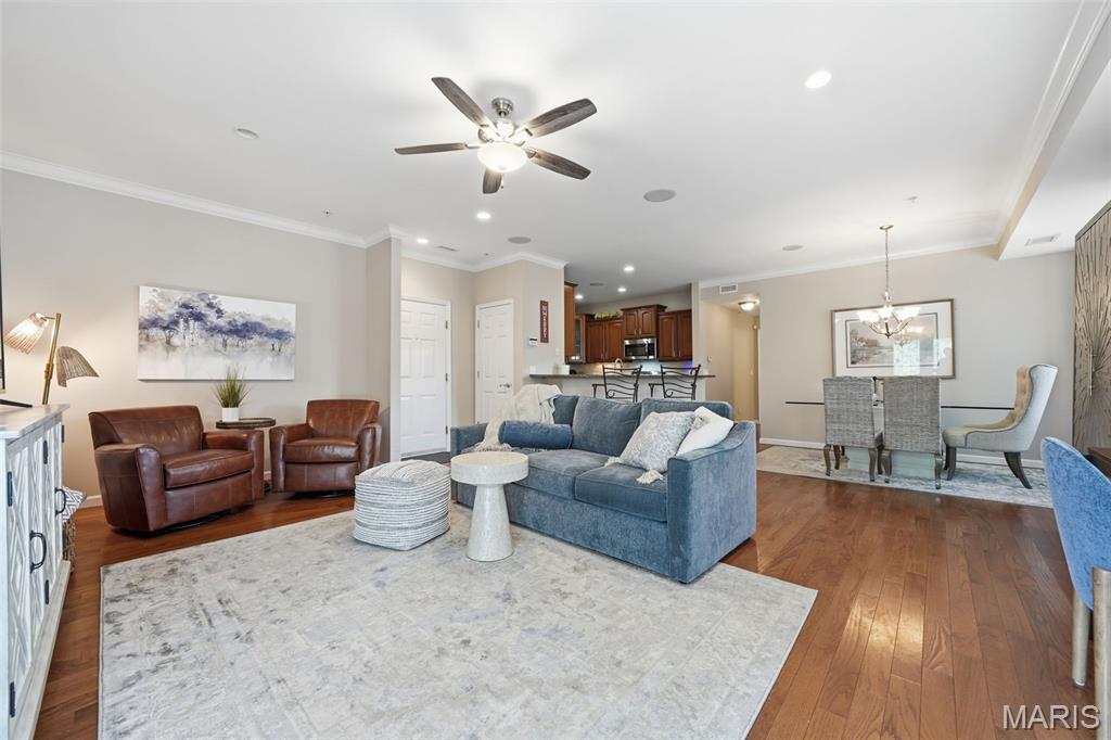 16349 Justus Post Road Chesterfield, MO 63017 - Photo 5 of 34 Gallery Image 5