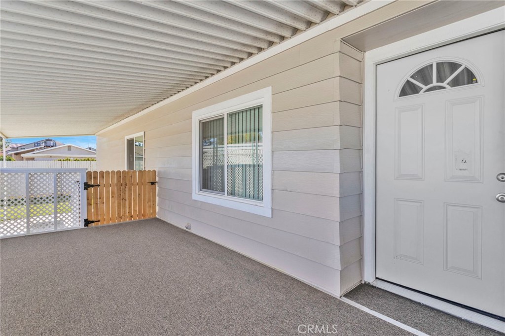 15252 Seneca Road, Unit 221 Victorville, CA 92392 - Photo 4 of 29 a view of a livingroom with furniture
