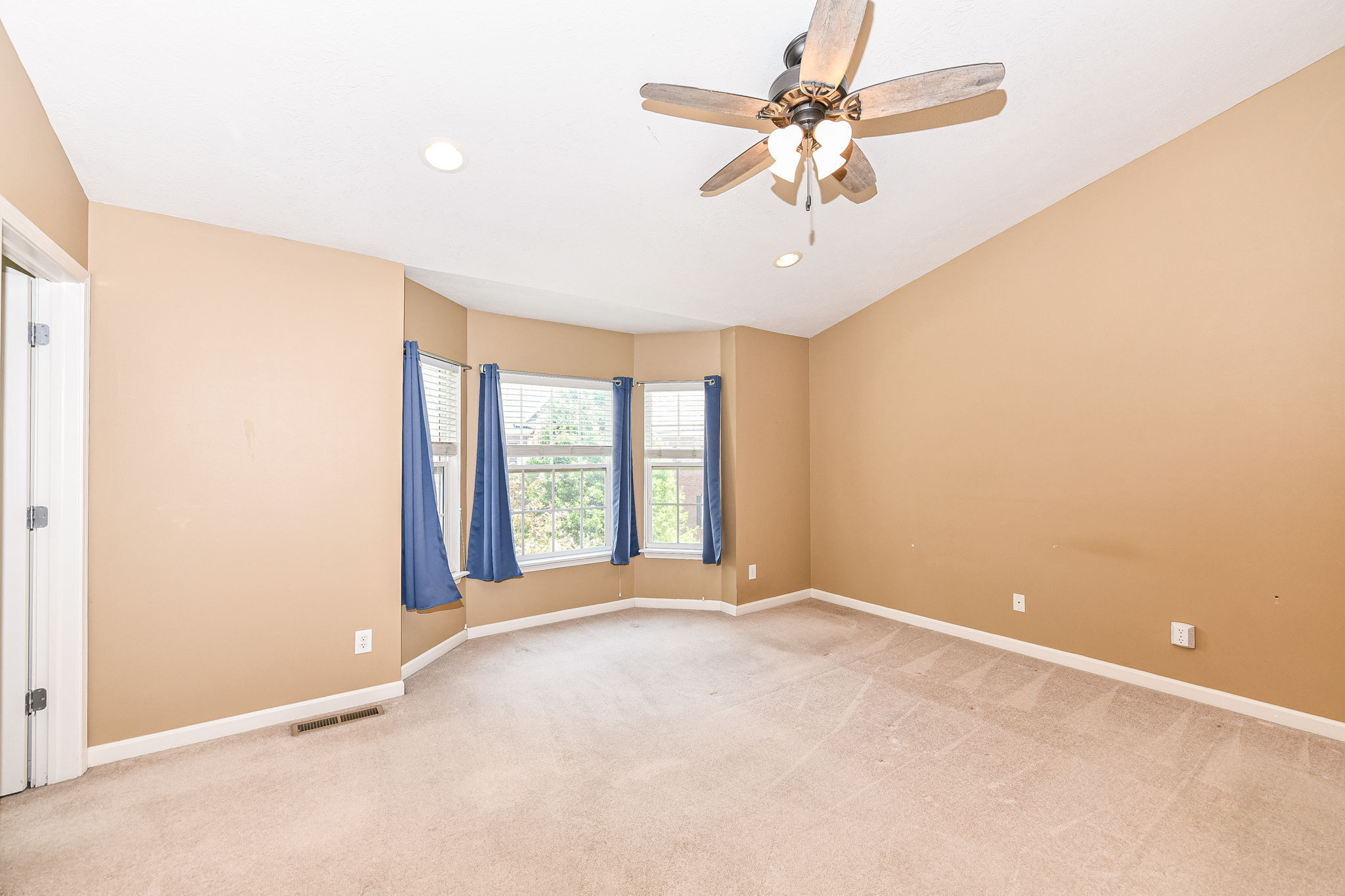 8230 Ethan Drive Fishers, IN 46038 - Photo 18 of 35