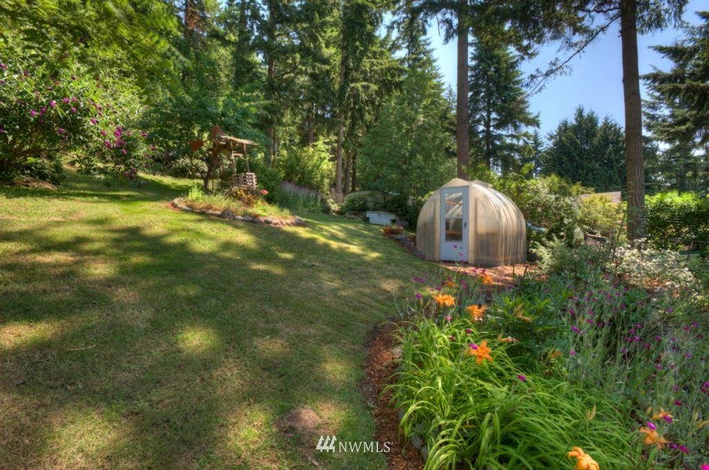 13844 177th Avenue Southeast Renton, WA 98059 - Photo 3 of 15 Gallery Image 3