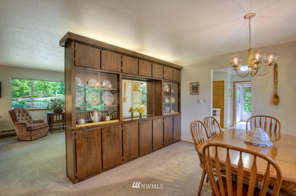 13844 177th Avenue Southeast Renton, WA 98059 - Photo 5 of 15 Gallery Image 5