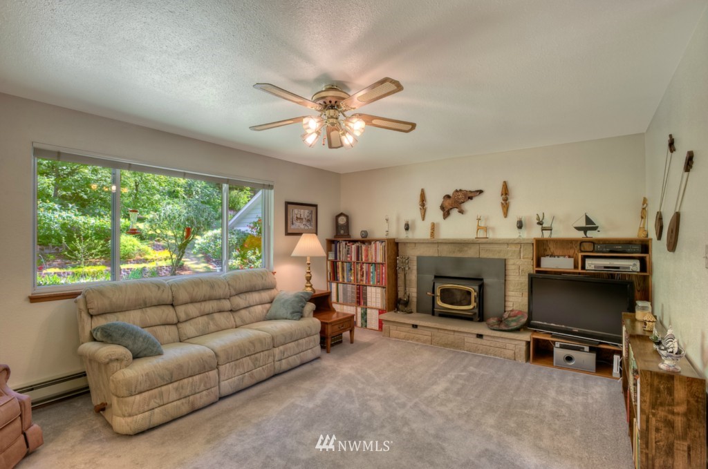 13844 177th Avenue Southeast Renton, WA 98059 - Photo 8 of 15 Gallery Image 8
