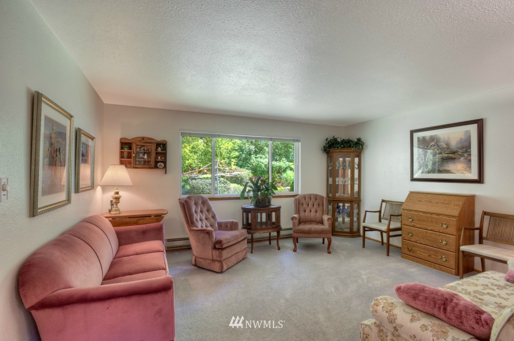 13844 177th Avenue Southeast Renton, WA 98059 - Photo 9 of 15 Gallery Image 9