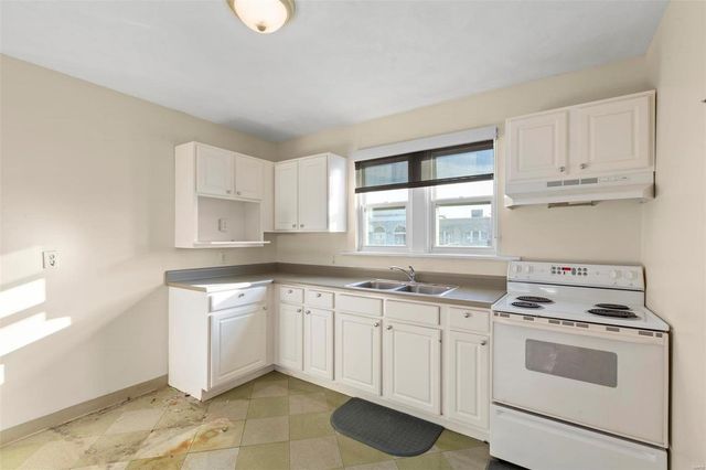 $225,000 | 2555 Oakland Avenue, St. Louis, MO 63143