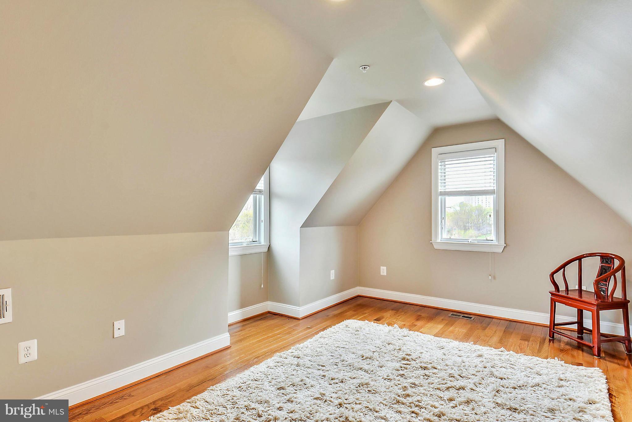 8813 Courts Way Silver Spring, MD 20910 - Photo 22 of 30 Bedroom