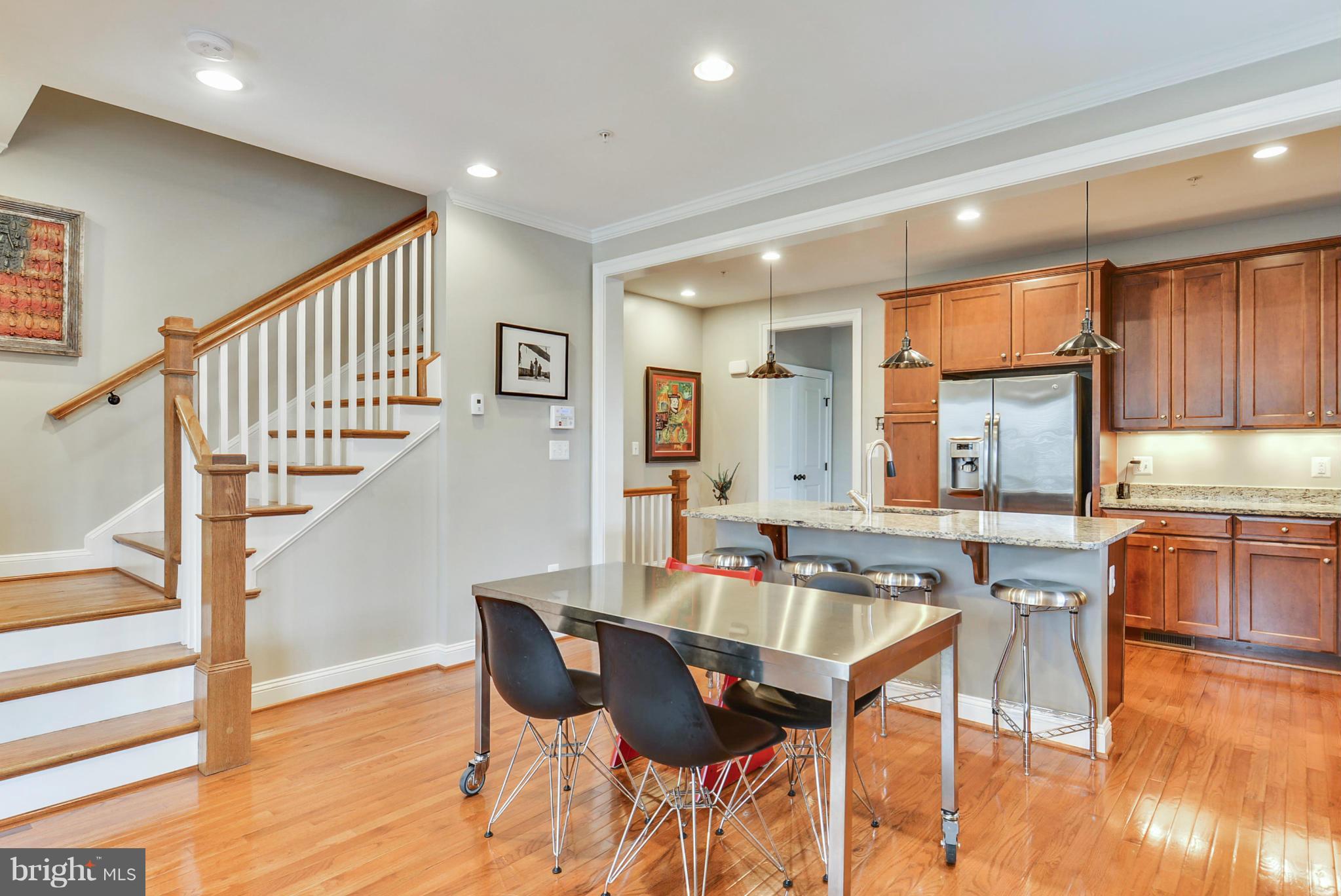 8813 Courts Way Silver Spring, MD 20910 - Photo 9 of 30 Dining Room