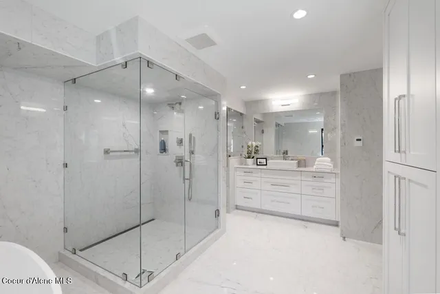 $5,850,000 | Undisclosed Address, Hayden, ID 83835