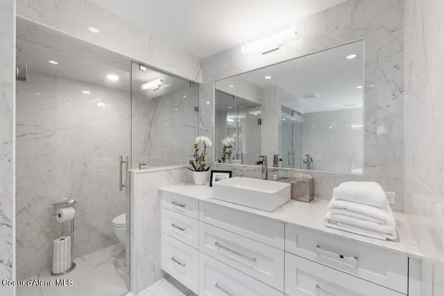 $5,850,000 | Undisclosed Address, Hayden, ID 83835