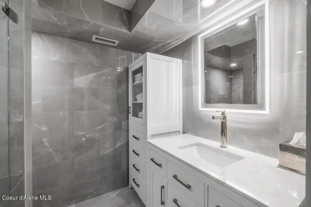 $5,850,000 | Undisclosed Address, Hayden, ID 83835