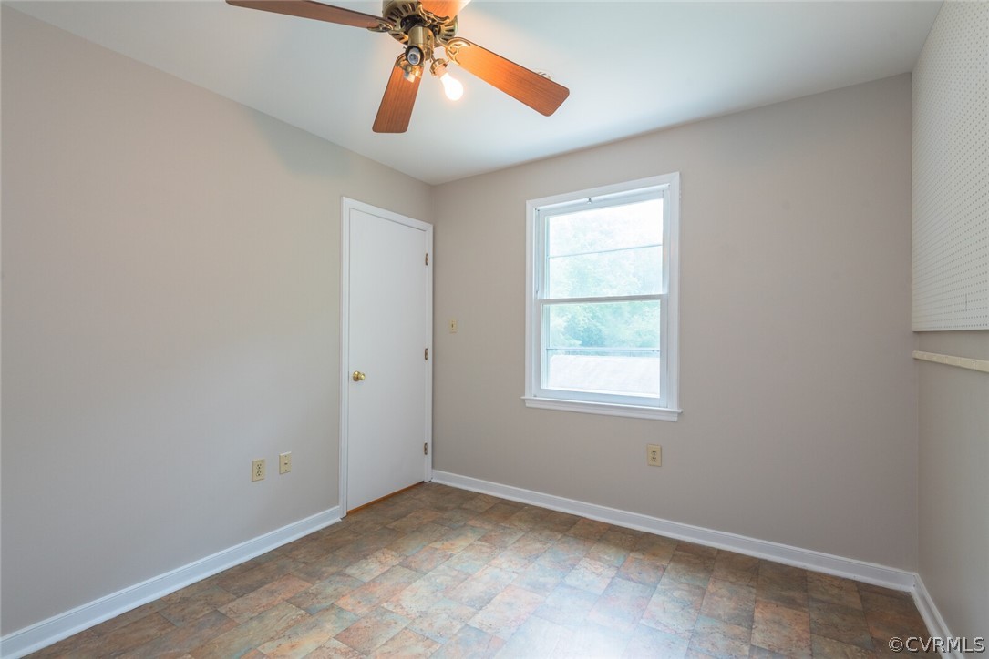 4131 Treely Road Chester, VA 23831 - Photo 30 of 41