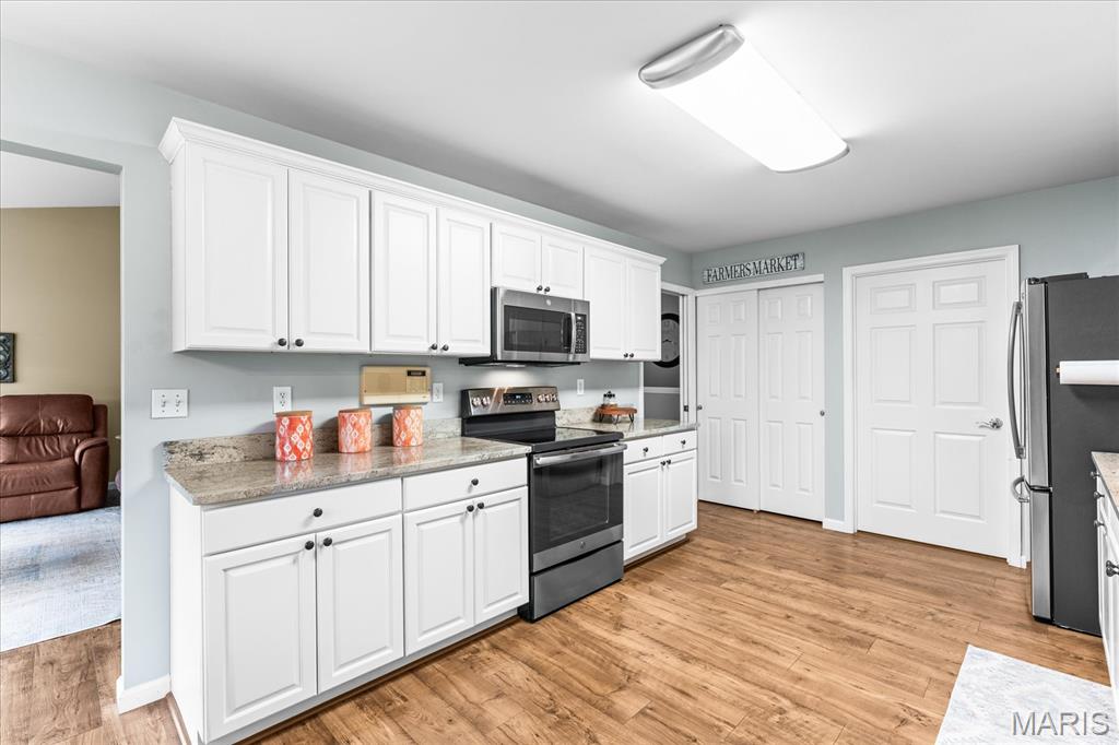 7420 Timberpoint Court Fairview Heights, IL 62208 - Photo 12 of 42