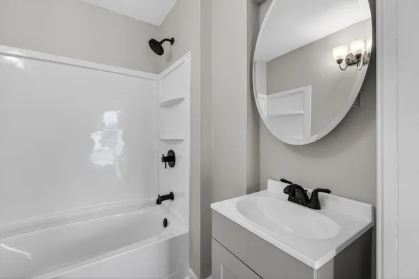 $226,000 | 329 East Main Street, Spring Arbor, MI 49283