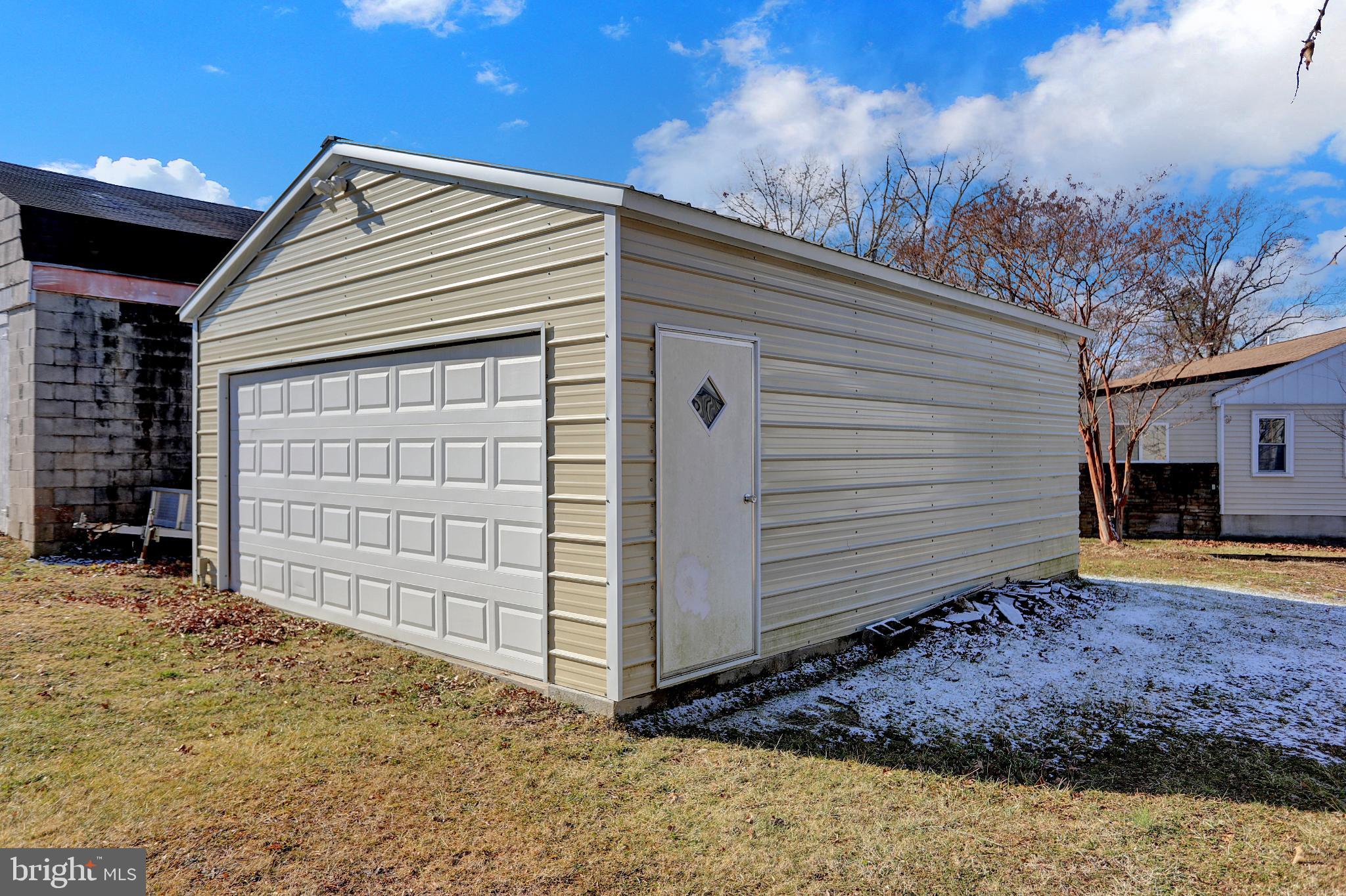 9036 Simms Court Parkville, MD 21234 - Photo 45 of 52 a view of a house with backyard and backyard
