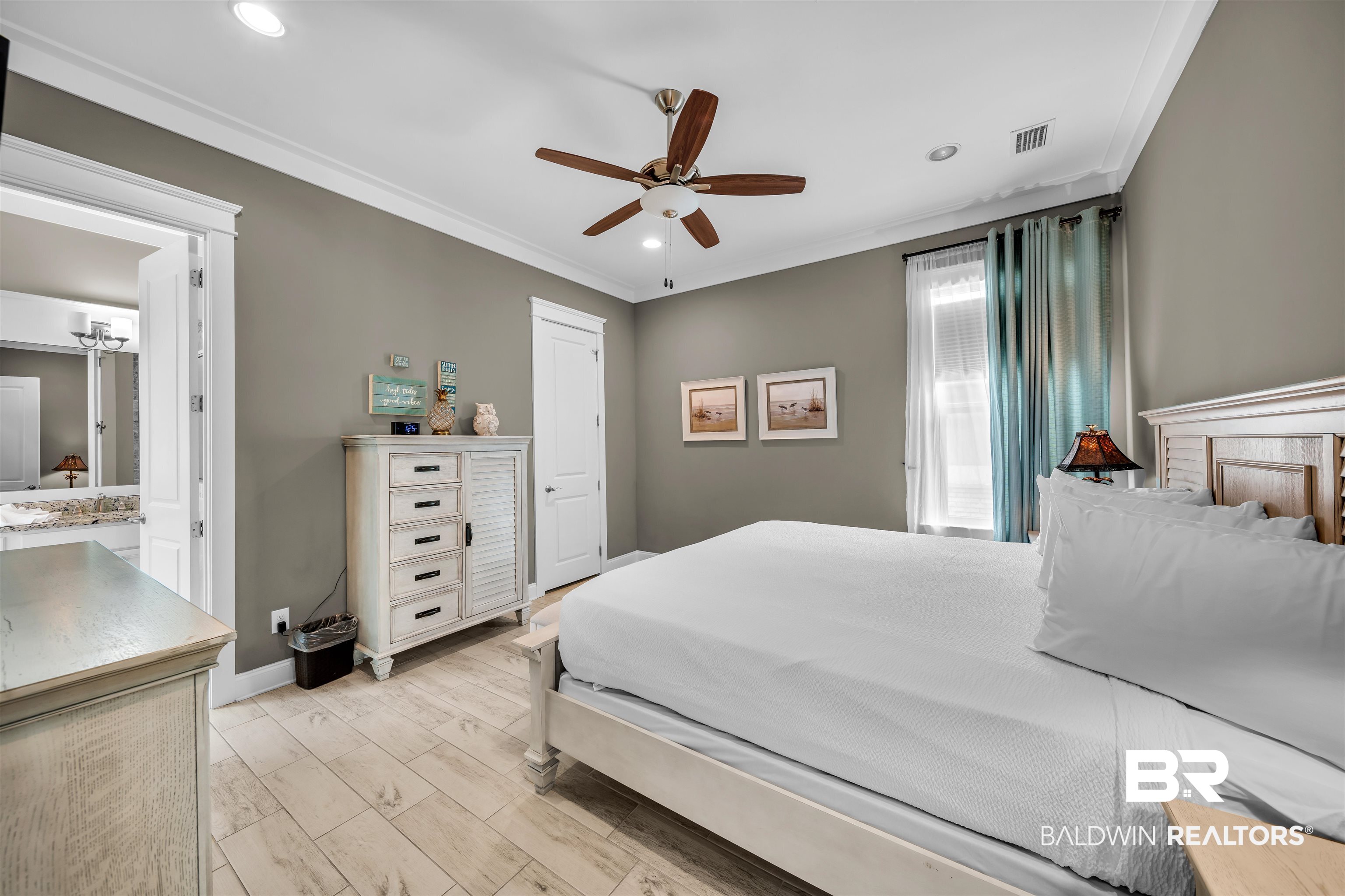 47 Parks Edge Orange Beach, AL 36561 - Photo 8 of 40 Bedroom with crown molding, recessed lighting, ceiling fan, and light wood-type flooring
