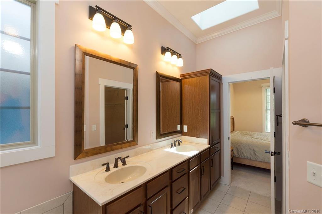 29 Dreambird Road, Unit 92 Leicester, NC 28748 - Photo 5 of 27 Gallery Image 5