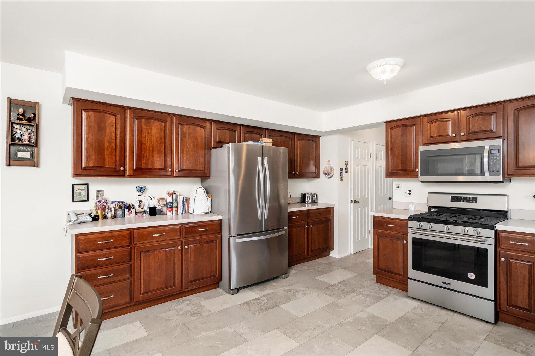 64 Peter Rafferty Drive Hamilton, NJ 08690 - Photo 14 of 32