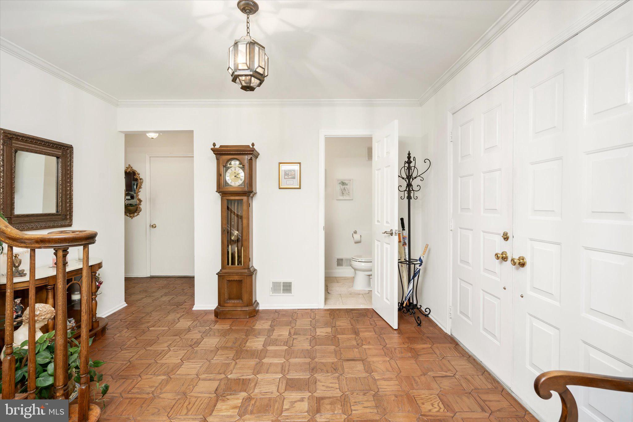 64 Peter Rafferty Drive Hamilton, NJ 08690 - Photo 3 of 32