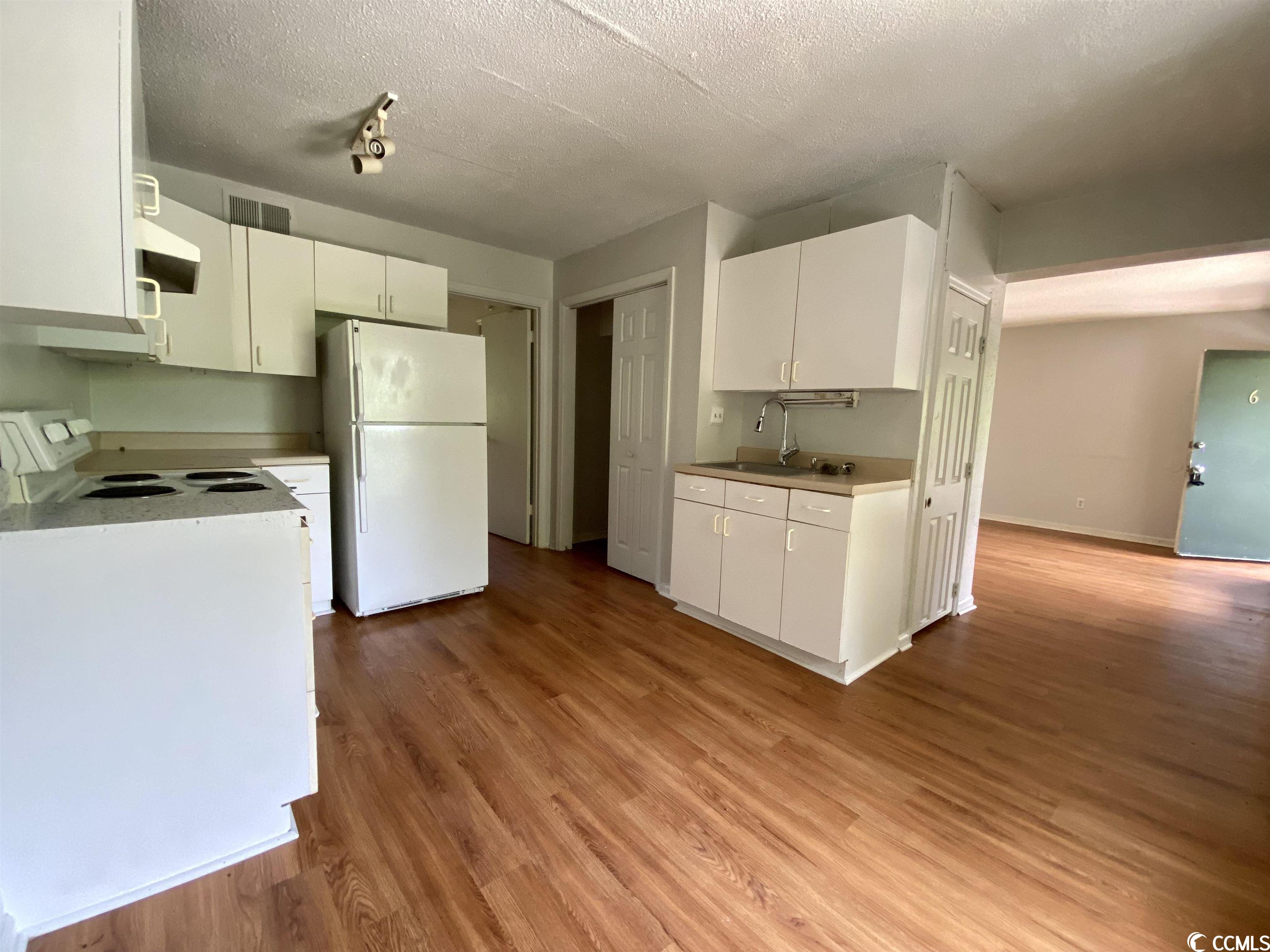 2307 South Fraser Street Georgetown, SC 29440 - Photo 2 of 9