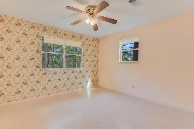 $200,000 | 919 Stephen Lane, La Grange, TX 78945