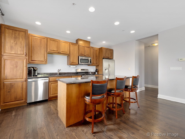 6950 Wolf Road, Unit 203 Indian Head Park, IL 60525 - Photo 7 of 15