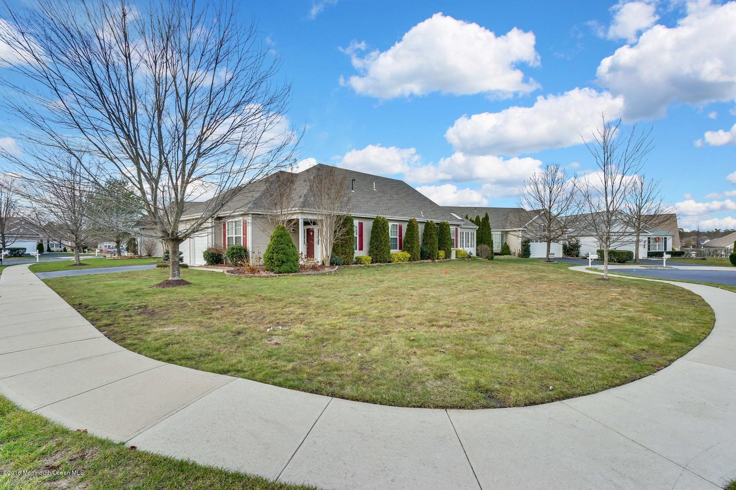 19 Edgewater Path Barnegat, NJ 08005 - Photo 26 of 26 19 Edgewater Path Barnegat NJ-large-032-