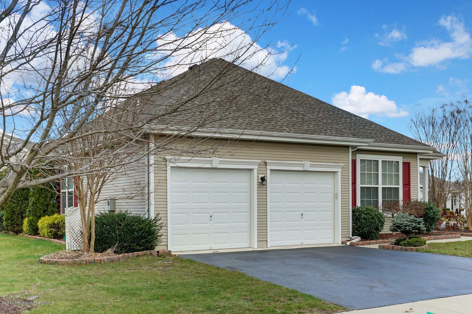 19 Edgewater Path Barnegat, NJ 08005 - Photo 3 of 26 19 Edgewater Path Barnegat NJ-large-002-