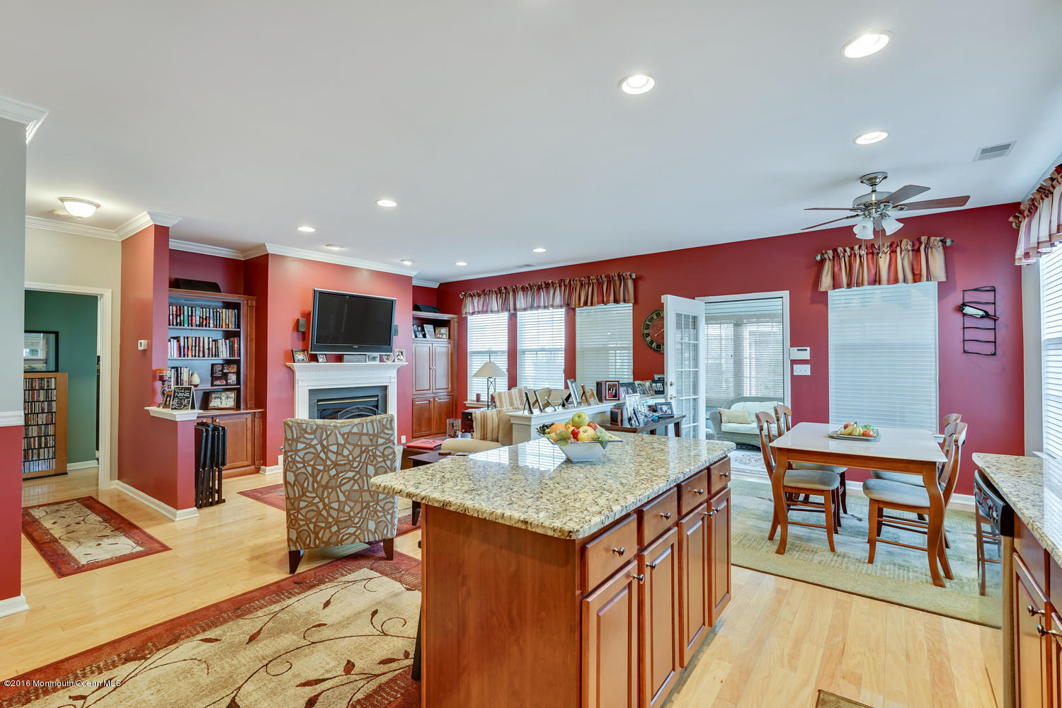 19 Edgewater Path Barnegat, NJ 08005 - Photo 10 of 26 19 Edgewater Path Barnegat NJ-large-011-