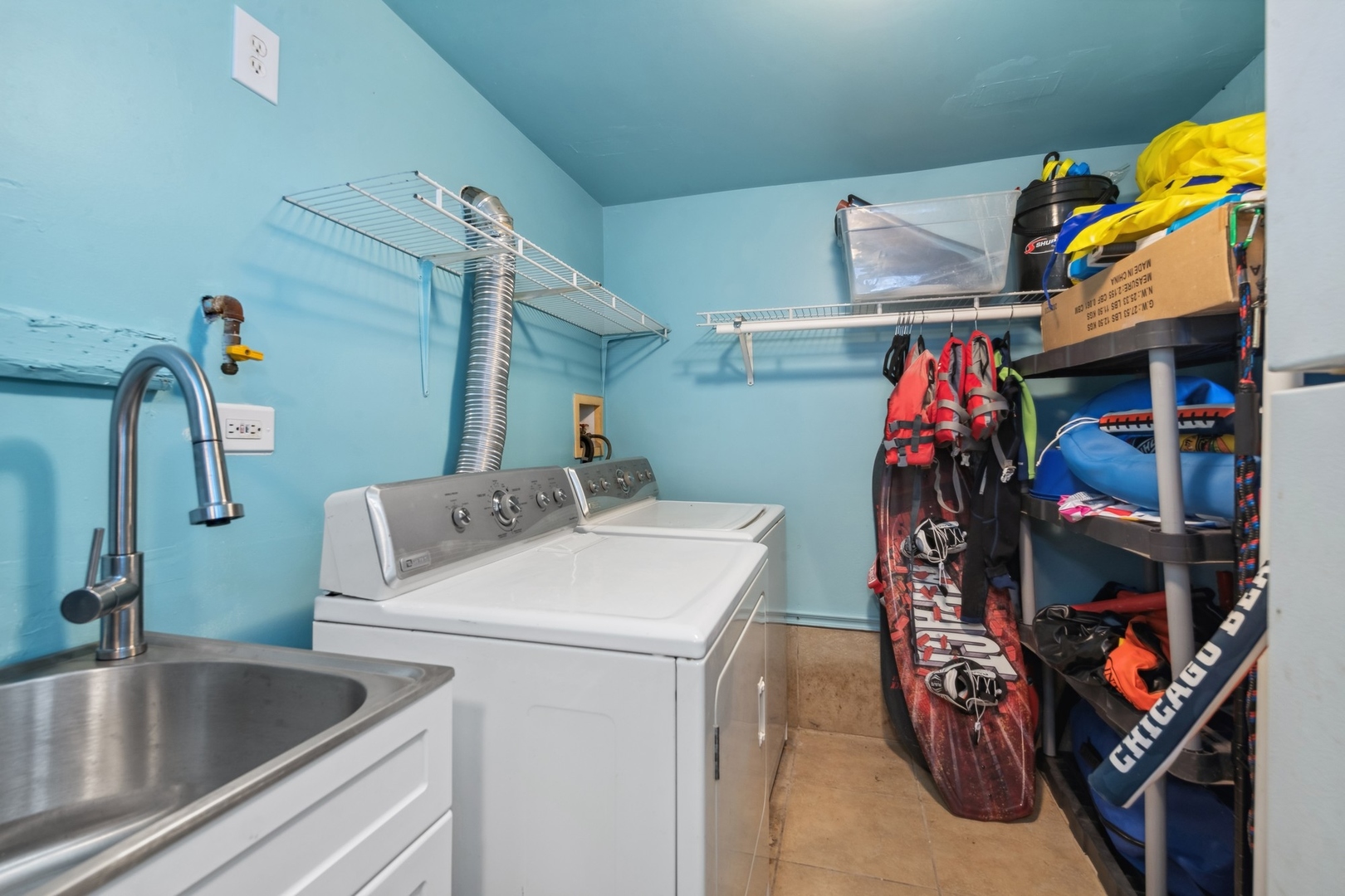 38361 North Primrose Path Spring Grove, IL 60081 - Photo 17 of 30 a utility room with dryer and washer