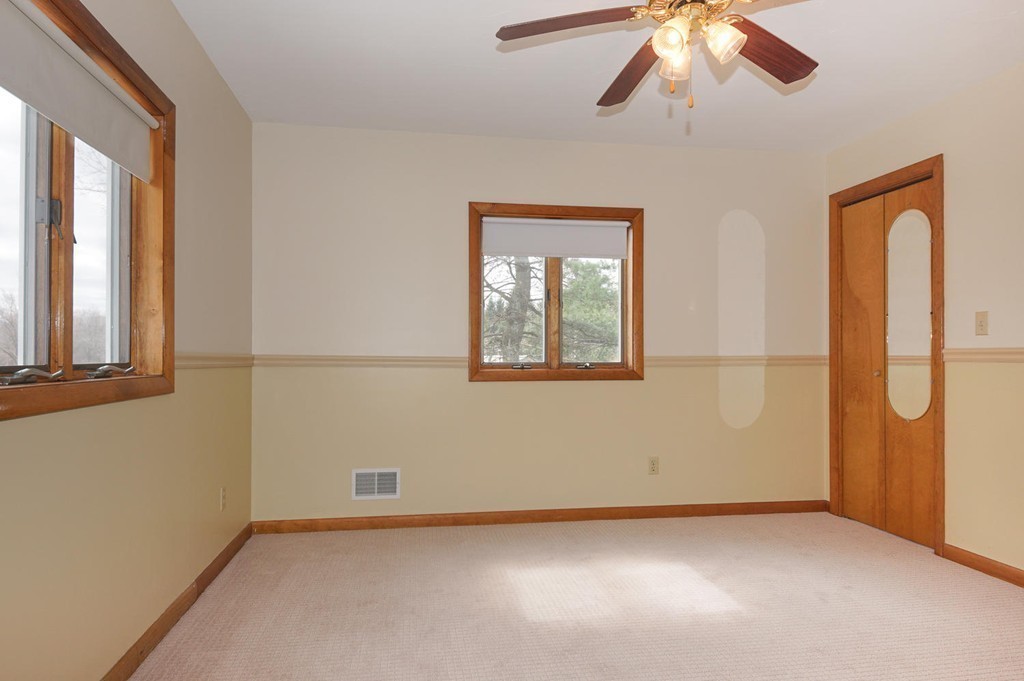 25 Ponakin Road Lancaster, MA 01523 - Photo 8 of 18 Gallery Image 8