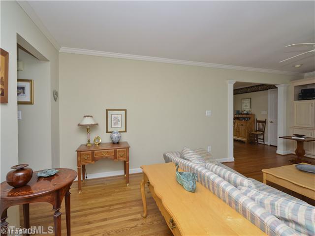 144 Rolling Road Madison, NC 27025 - Photo 4 of 18 Living Room.