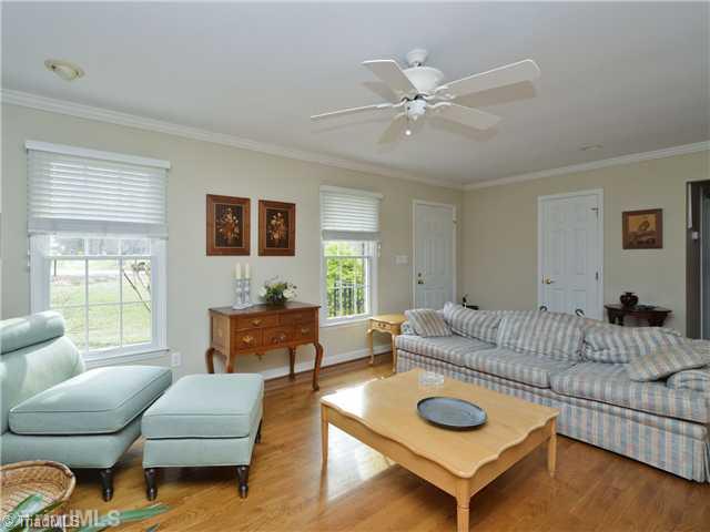 144 Rolling Road Madison, NC 27025 - Photo 6 of 18 Living Room.