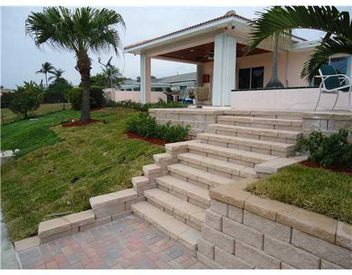 2032 Ascott Road Juno Beach, FL 33408 - Photo 5 of 19 Additional Photo