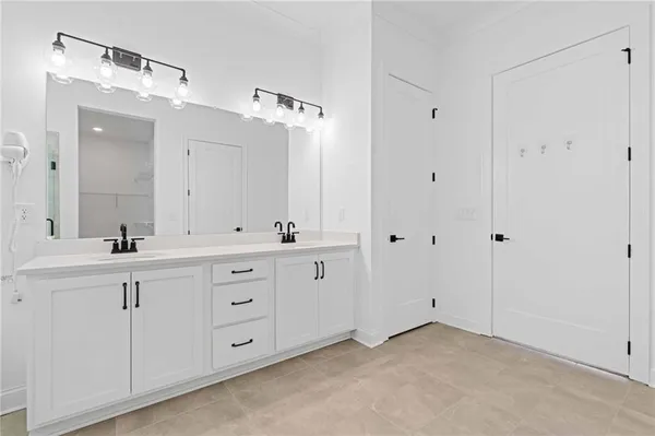 $569,900 | 6931 Scenic Overlook Trace, Flowery Branch, GA 30542