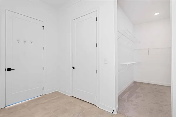 $569,900 | 6931 Scenic Overlook Trace, Flowery Branch, GA 30542