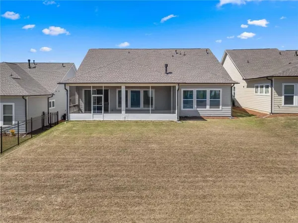 $569,900 | 6931 Scenic Overlook Trace, Flowery Branch, GA 30542
