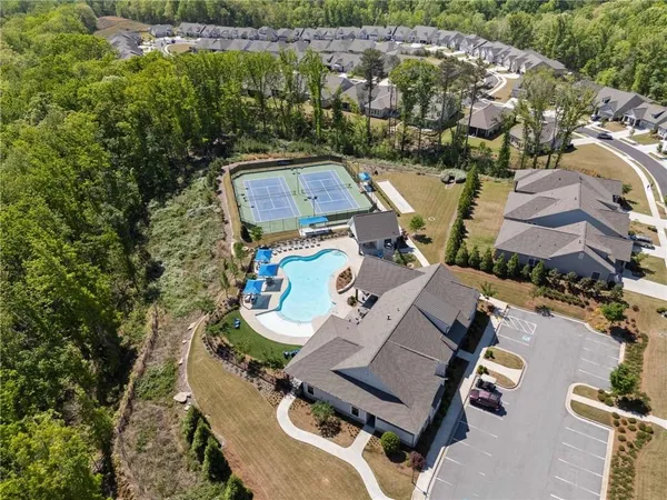 $569,900 | 6931 Scenic Overlook Trace, Flowery Branch, GA 30542