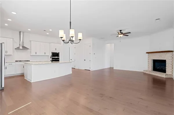 $569,900 | 6931 Scenic Overlook Trace, Flowery Branch, GA 30542